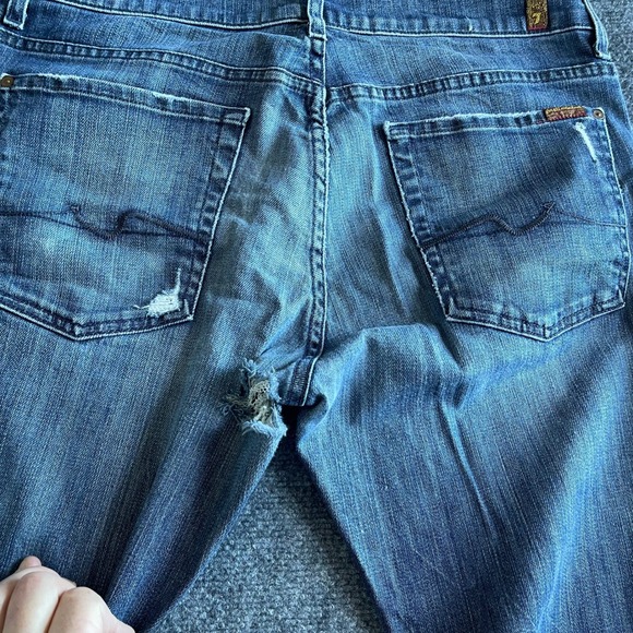 7 For All Mankind Austyn Relaxed Straight Jeans Mens 36x31 Blue Distressed Tear - Picture 6 of 9